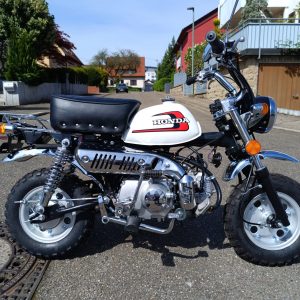 Monkey 50cc Nachbau in J1 Look